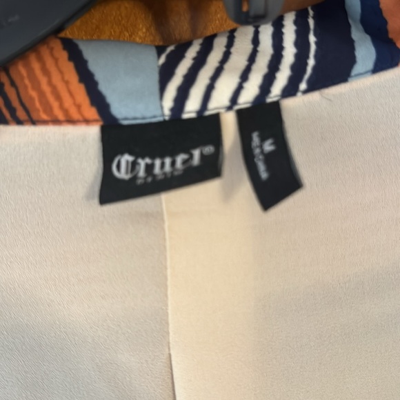 Blazer - Picture 2 of 2